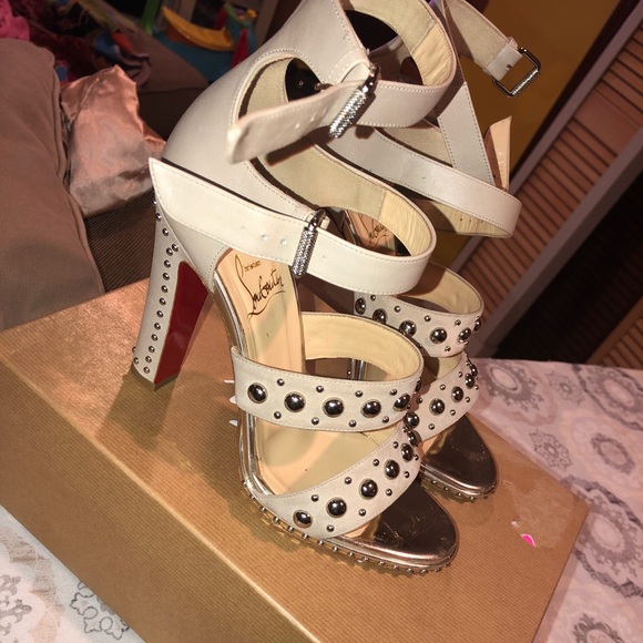 Christian Louboutin heels worn two times - Picture 2 of 3